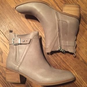 Lucca Lane "MEYNA" Grey Ankle Boots size 8 1/2 M
